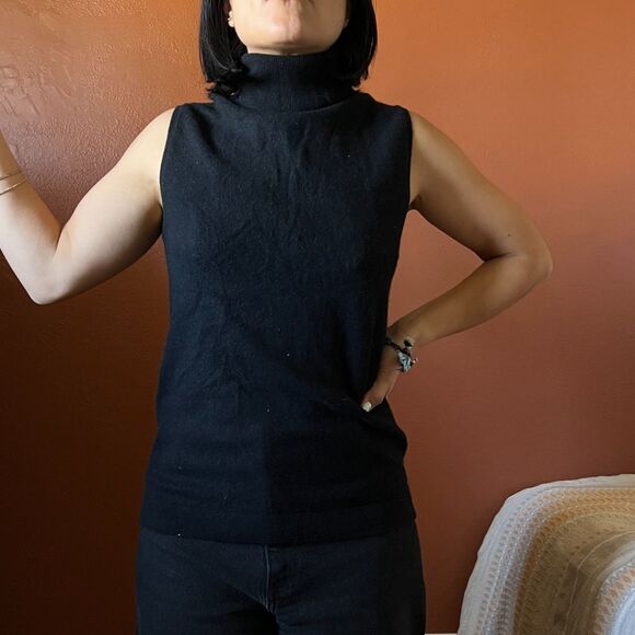 Neiman Marcus Cashmere Collection 100% Cashmere Black Sleeveless Turtleneck  Med - Picture 3 of 12